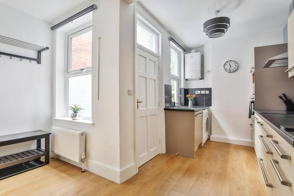 Refurbished Plush Property Great Transport Links Sheffield Buitenkant foto